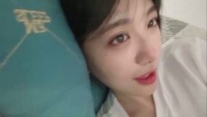 害羞的小姐姐