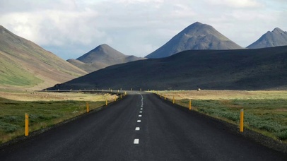 网红公路山峰连绵唯美治愈