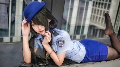 警花少女抓住坏人