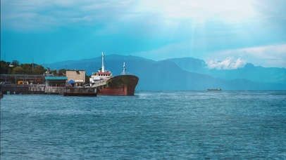 静面的水，波澜不惊