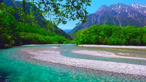夏日清凉高山流水