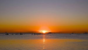 唯美夕阳海面