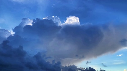 蓝天白云-阳光明媚