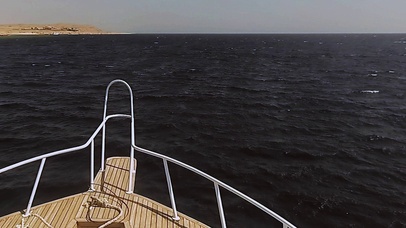 4K 高清 游艇驶向大海