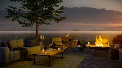 傍晚湖边篝火露营