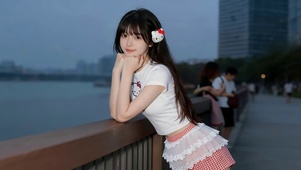 傍晚可爱女孩