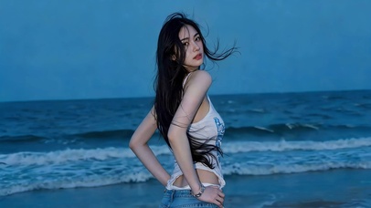 海边可爱女孩