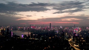 火烧云的城市