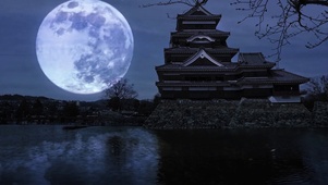 古城深秋月色