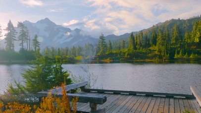 唯美高山云雾湖泊