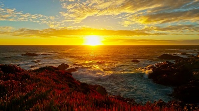 唯美夕阳下的海浪