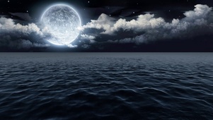 海上圆月