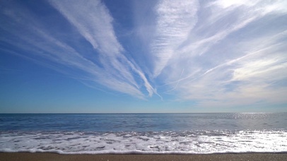 蓝色的大海云彩