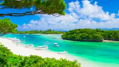 蓝天白云海滩岛屿