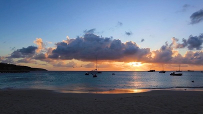 美丽的日落海滩