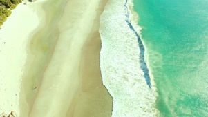 治愈沙滩海浪4K