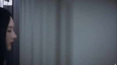 高冷的小姐姐