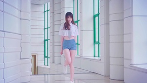校服美女热舞