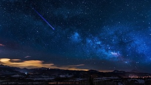 繁星闪烁，万家灯火