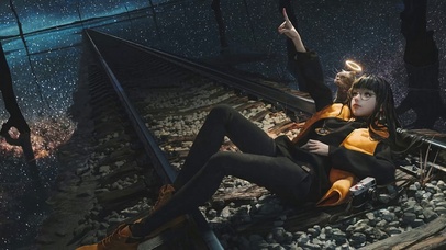 铁轨道上的少女