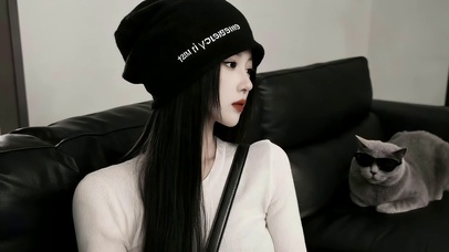 居家可爱女孩