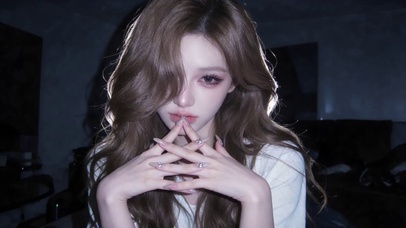 暗光少女