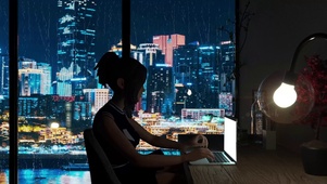 夜晚雨天玩电脑