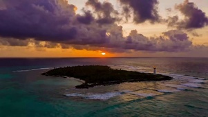 海中小岛