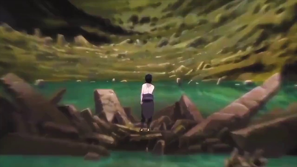 背向站立的黑发短发少女站在湖畔遗迹石堆上，面向身前的碧绿色湖面，后方是覆盖植被的缓坡。