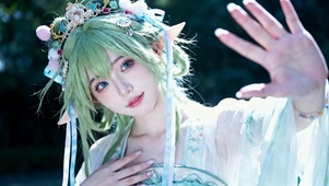 清新古风绿发精灵美少女
