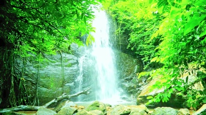 唯美山涧瀑布 4K