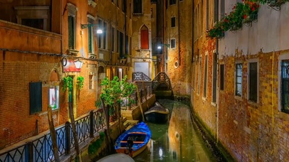 雨天美丽的小镇