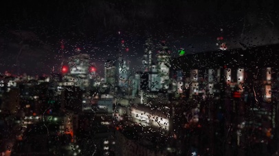 城市夜晚玻璃雨