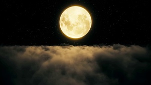 云上圆月