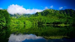 4K初秋的户隐山镜池
