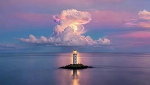 海中灯塔