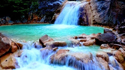 唯美山间流水4K