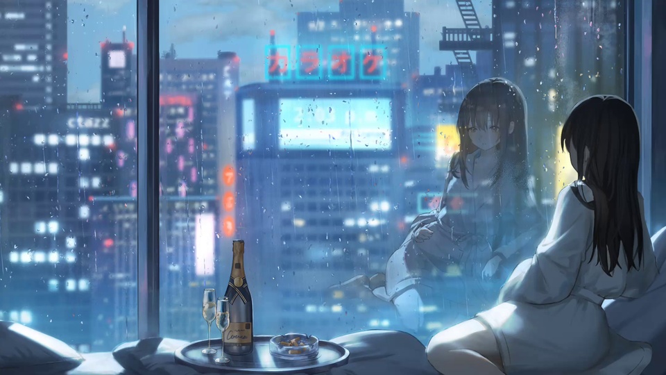 雨夜落地窗前的长发少女，窗外是亮着霓虹灯光的都市雨景，旁侧托盘摆放着香槟与玻璃杯