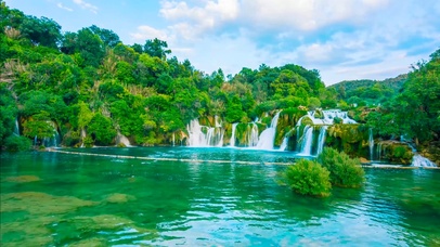 4K青山绿水瀑布