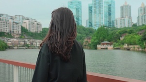 美女背影