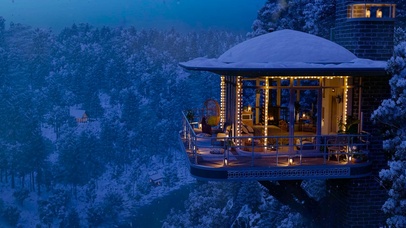 雪天夜晚温馨树屋