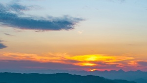 4k夏日山间风光日出风光晚霞