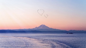 落日晚霞，映红天际