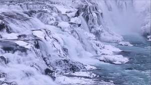 冰雪瀑布
