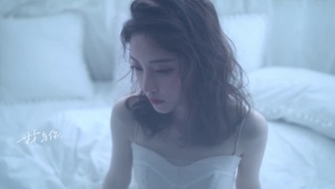 美女歌手冯提莫 既视感