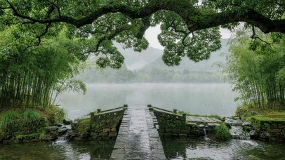 雨天小桥边
