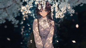 鲜花下女孩