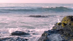 礁石海浪