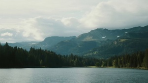 苍山