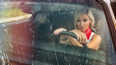雨屏美女